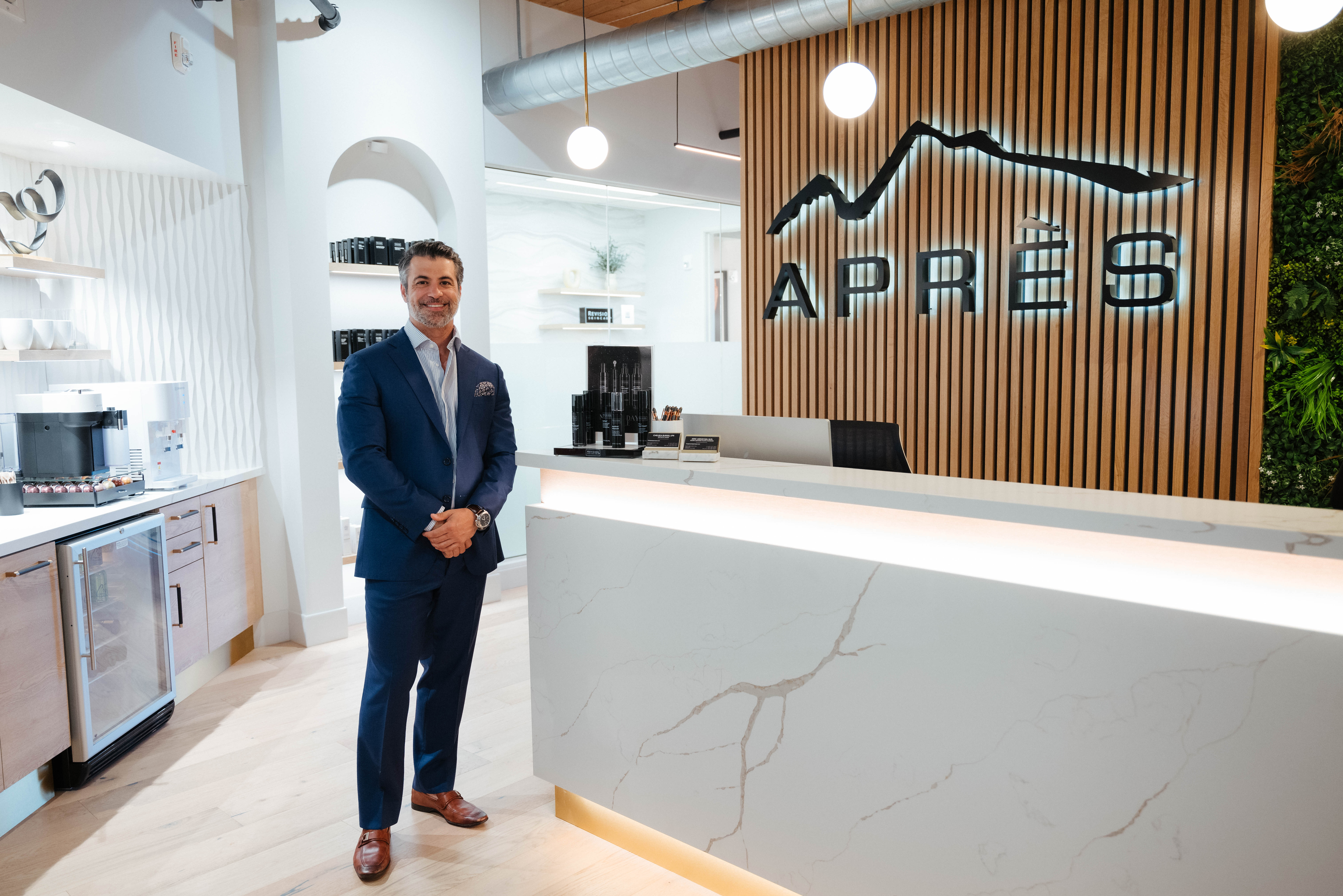 APRES PLASTIC SURGERY