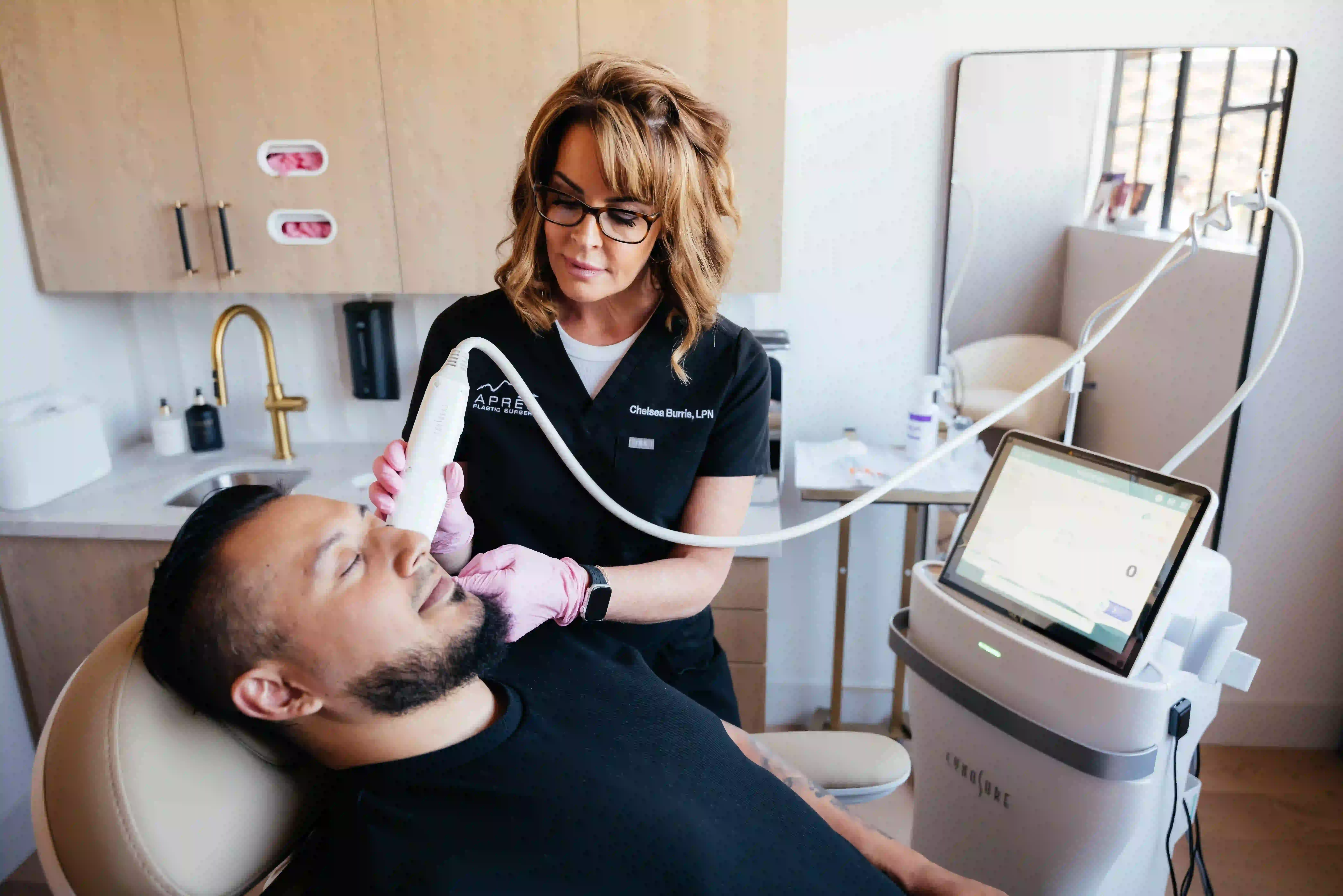 APRES_PLASTIC_SURG_PORTLAND_BRANDING_PICTURES_JENNY_CHOK_PHOTO_-114