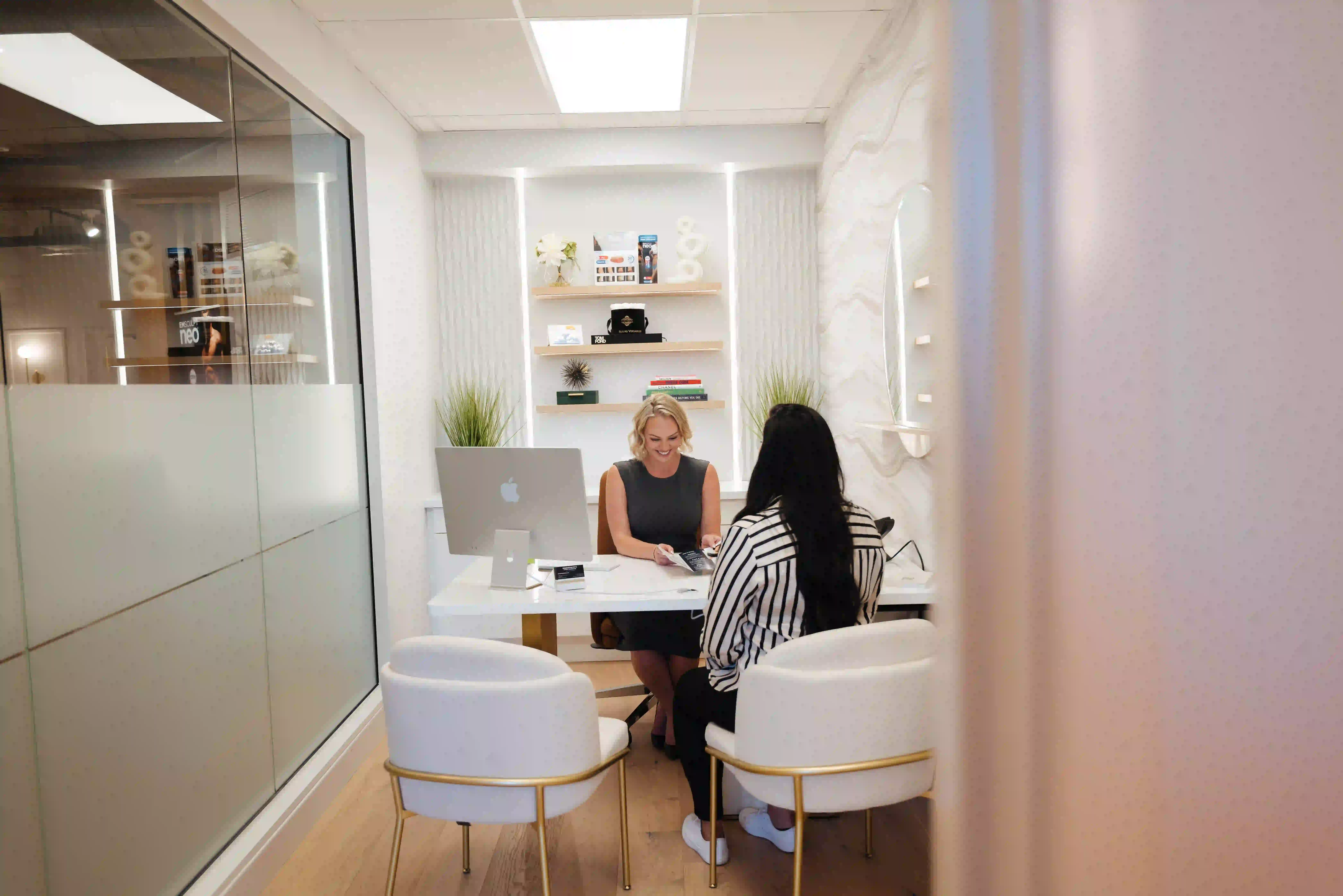 APRES_PLASTIC_SURG_PORTLAND_BRANDING_PICTURES_JENNY_CHOK_PHOTO_-221